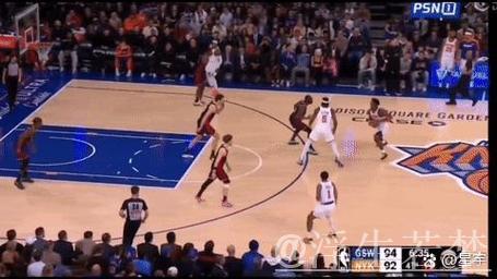 波斯特半场15分钟砍下11分2篮板2助攻，投篮命中率40%。